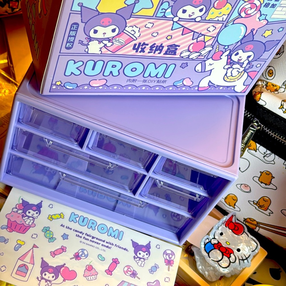 Kuromi Desktop Organizer stickers included